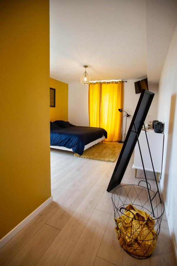 Au Bouchon Hotel Saint-Aigulin Exterior foto